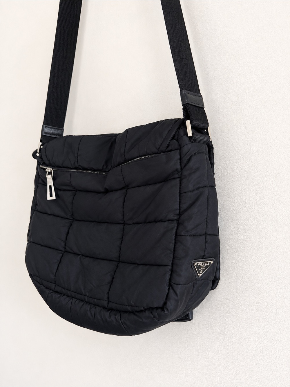 PRADA Early 2000s Black Quilted Nylon Messenger Crossbody Bag
